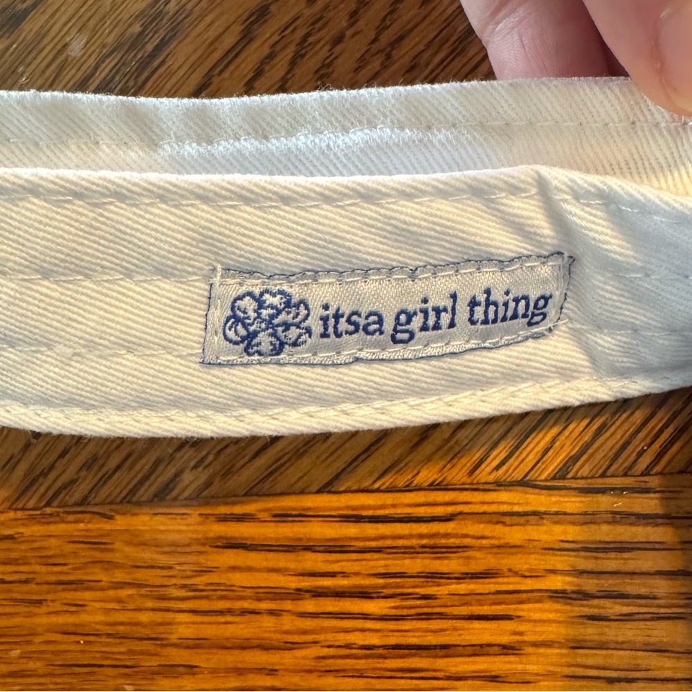 Women’s White Visor with Blue 'Hey Y'all' Embroidery It’s a Girl Thing - Picture 2 of 5